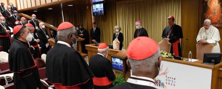 Papa Francisco celebra 10 años de pontificado con los cardenales y un podcast