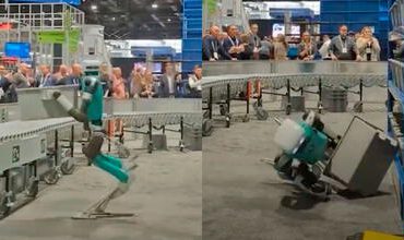 Un robot cae al piso tras una larga jornada laboral acomodando cajas