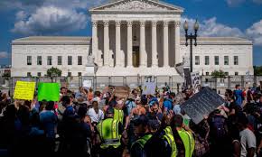 El aborto vuelve a la Corte Suprema de EEUU con batalla por píldora abortiva