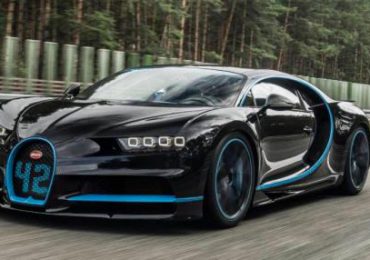 VIDEO | Ya está en RD el Bugatti de El Alfa para el show La Media Milla