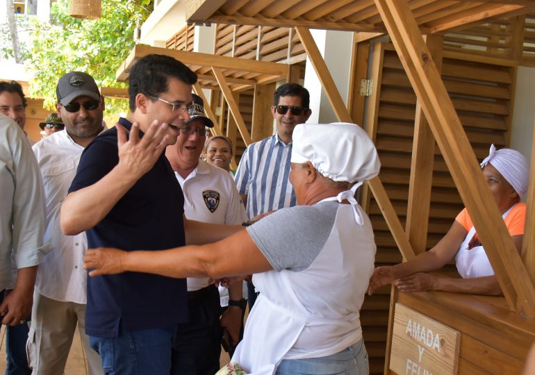 VIDEO | Ministro Collado realiza recorrido en las playas por Semana Santa 2023