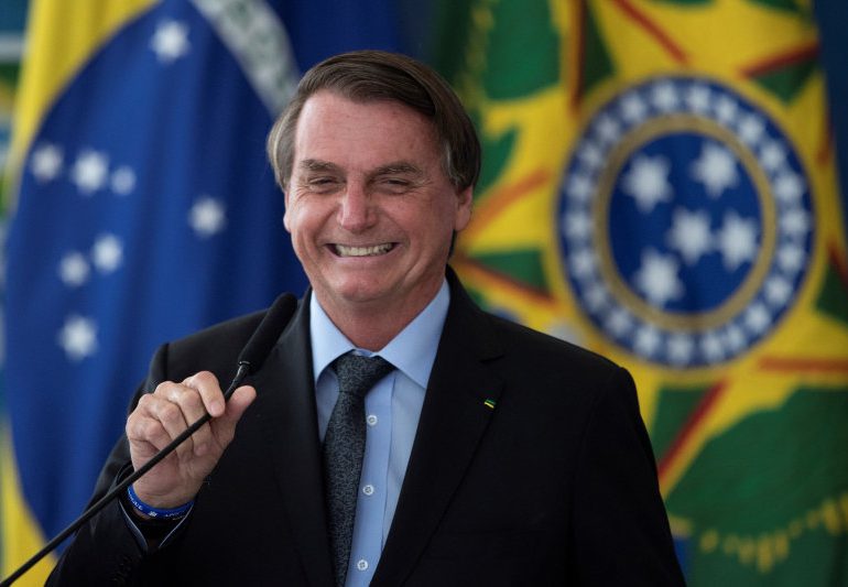 Juez ordena Bolsonaro declare ante la policía por asonada del 8 de enero