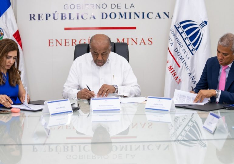 Energía y Minas, Barrick Gold y Edenorte firman acuerdo para mejorar electrificación en comunidades de Cotuí