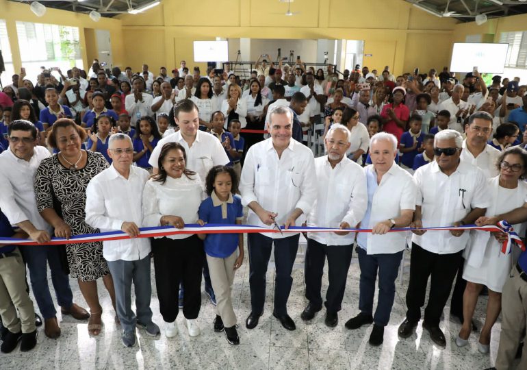 VIDEO | Presidente Abinader inauguró distintas obras en Santo Domingo Este por más de RD$400 millones