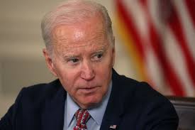 Biden dice que bloqueo judicial de píldora abortiva es "injusto"