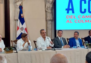 Gobierno lanza programa "A COMER, del Campo al Colmado"