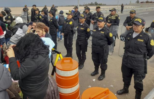 Perú militariza sus fronteras ante llegada de migrantes
