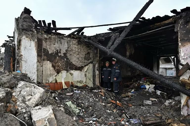 Ataque ruso le quita la vida a un padre y a su hija en Zaporizhzhia