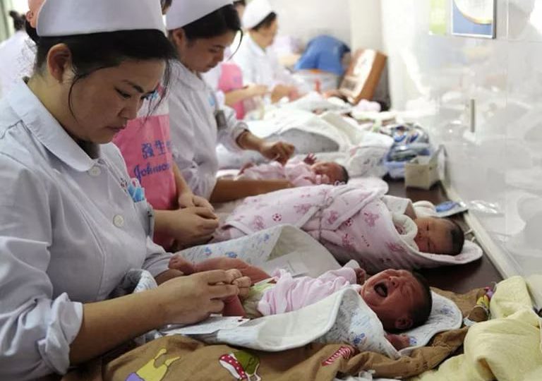 China está atravesando la peor crisis de natalidad de su historia