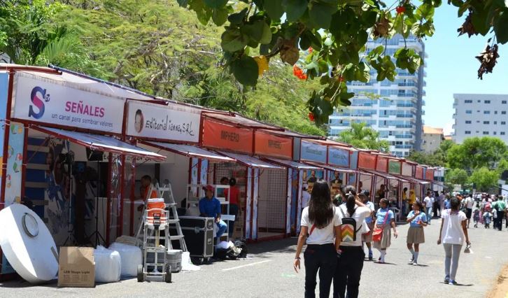 VIDEO | Vuelve la Feria del Libro a la Plaza de la Cultura y con ella se incorpora la tecnología