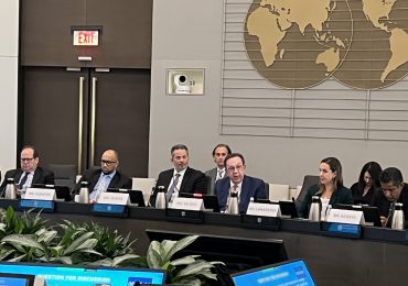 Valdez Albizu participa en reuniones anuales del FMI y el Banco Mundial en Washington, D.C.