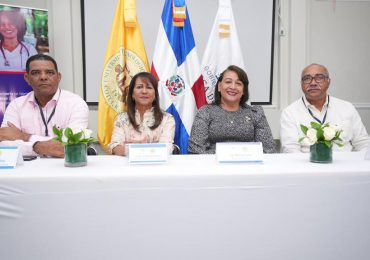 Energía y Minas y Uteco entregan a 40 periodistas certificados de formación sobre industria extractiva