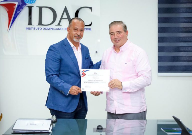 IDAC define como innegociable cumplimiento de normas para certificar operadores aéreos