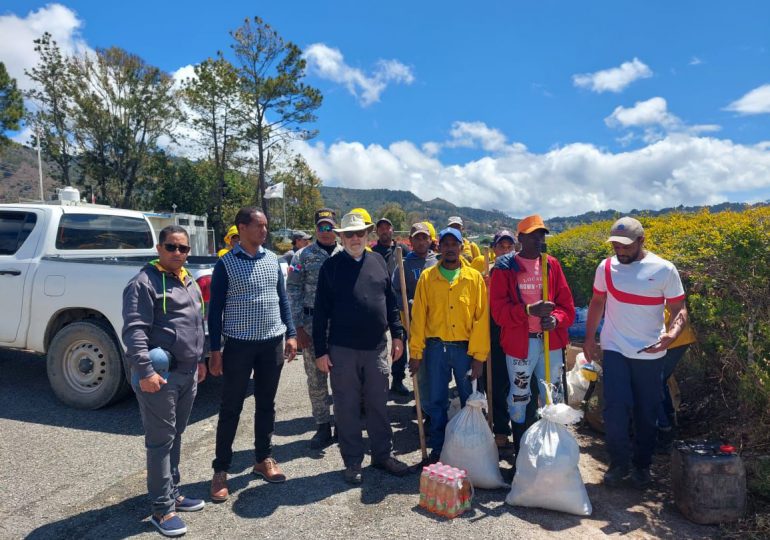 VIDEO | Autoridades intensifican labores contra siniestro en el Parque Nacional José del Carmen Ramírez