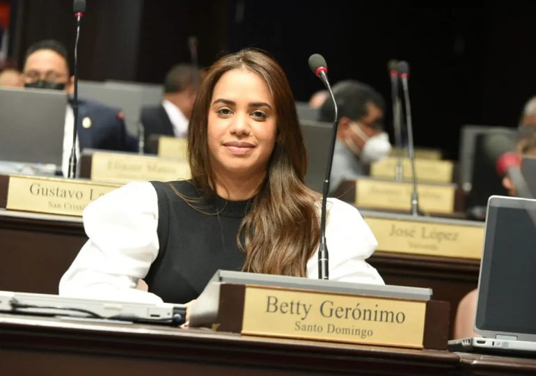 Genera expectativas acto donde Betty Gerónimo anunciará candidatura alcalde por SDN