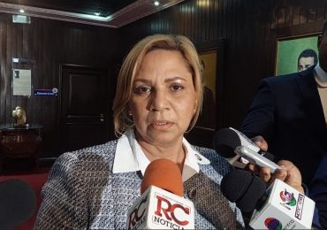 VIDEO | Tras presunto atentado, Soraya Suárez pide al ministro de Interior y Policía que arme a los diputados