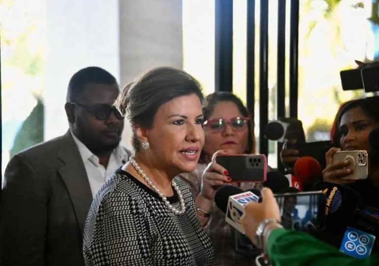 Margarita Cedeño: El SNS no puede ser juez y parte en la investigación de niños fallecidos en hospital de Los Mina