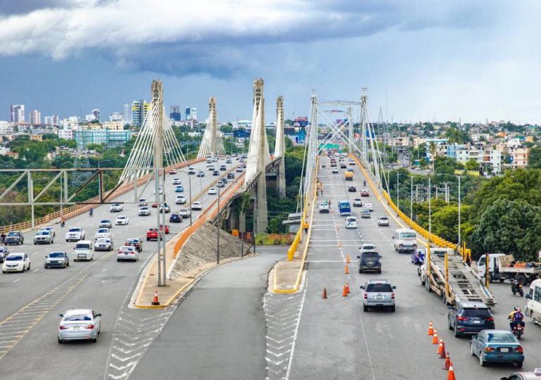 Obras Públicas habilita tránsito total por puente Duarte
