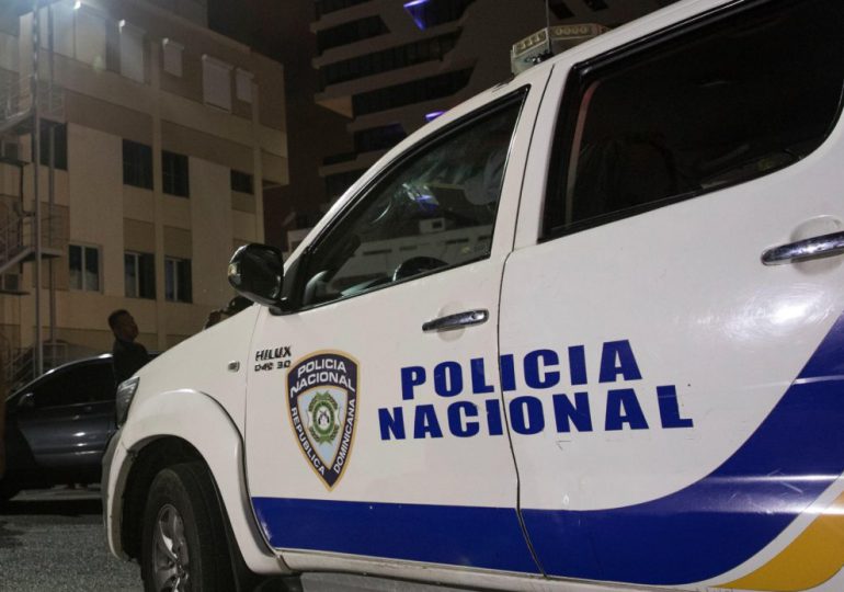 Policía persigue hombre ultimó a tres personas, incluyendo infante de 6 meses en Elías Piña