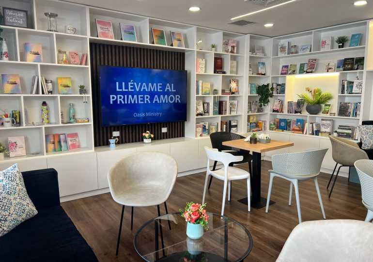 Crean una Librería Café Cristiana “Viviendo con Propósito”