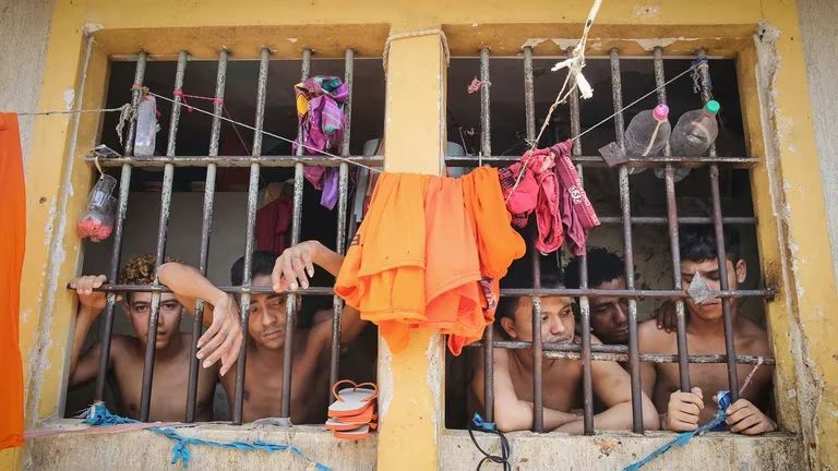 El Supremo de Brasil aprobó eliminar la prisión especial a presos no condenados con estudios superiores