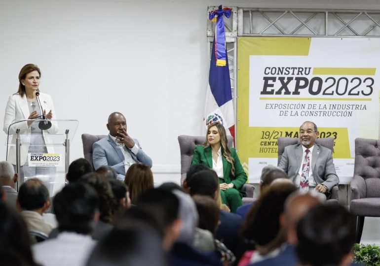 Raquel Peña: “El gobierno está decidido a seguir trabajando con sector construcción en beneficio del país”