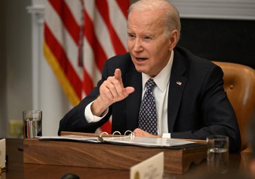 Biden pide prohibir los rifles de asalto tras enésimo tiroteo masivo en EEUU