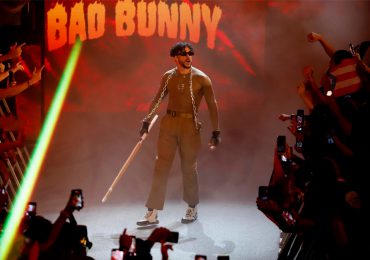 Bad Bunny conquista su primera victoria individual en WWE