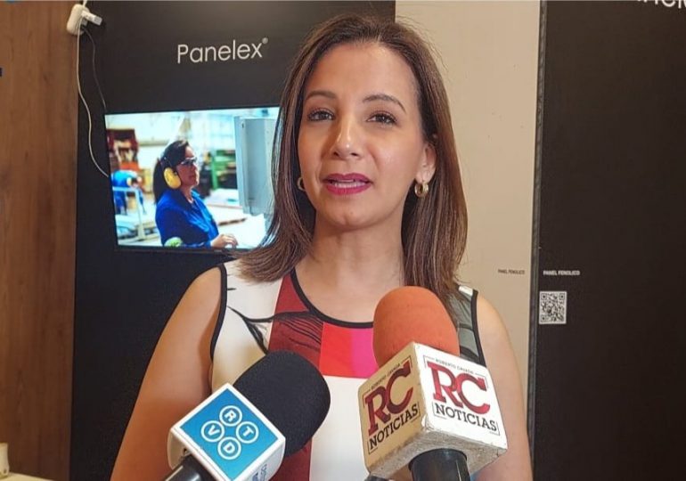 Plásticos Comerciales presenta HPL PANELEX