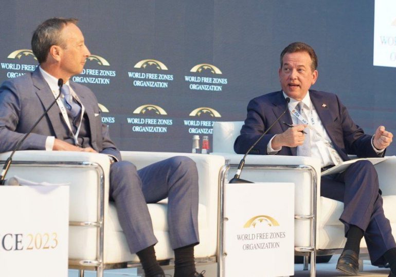 Ito Bisonó presentó en la Conferencia Mundial de ZF en Dubái exitosas cifras de inversión, empleos y exportaciones