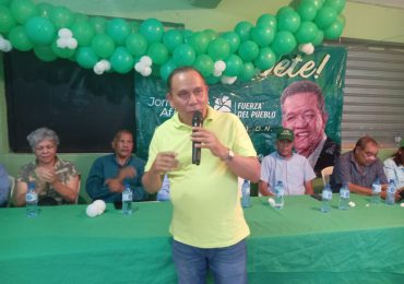 Radhamés Jiménez afirma que la única virtud que tiene el PRM es quebrar el país cuando llega al poder