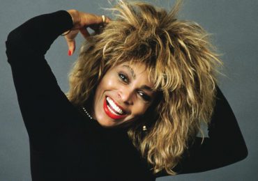 Famosos lloran la muerte de Tina Turner