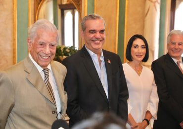 Escritor Vargas Llosa: “RD es un ejemplo para América Latina, va por buena dirección y con un buen gobierno inteligente”