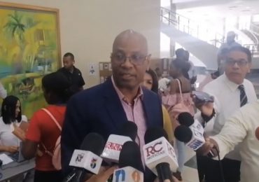 VIDEO | UASD entrega 100 mil tabletas a estudiantes universitarios en el marco del programa "A un Toque de Pantalla"