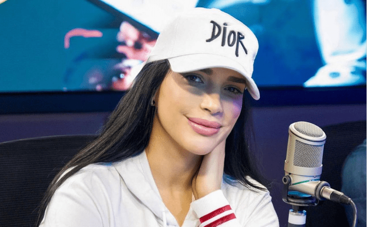 Alofoque suspende indefinidamente a Amelia Alcántara del programa Sin Filtro Radio Show