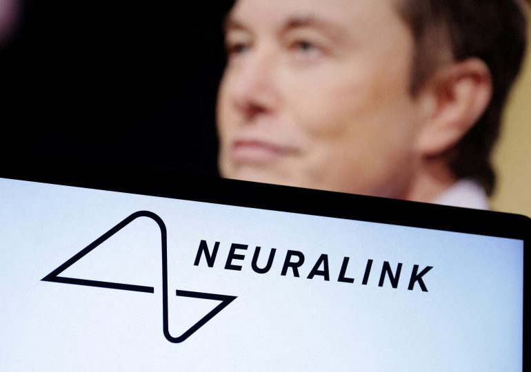 Neuralink informa que fue autorizado a ensayar implantes cerebrales en humanos