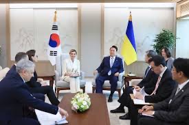 Primera dama ucraniana se reúne con presidente surcoreano y le pide apoyo