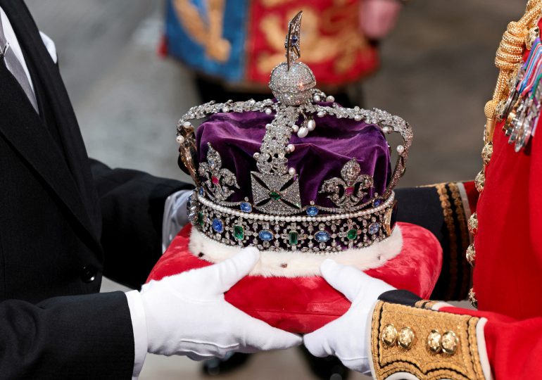 VIDEO | La ceremonia de coronación de Carlos III paso a paso