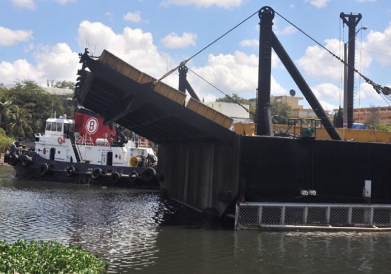 <strong>Obras Públicas cerrará este sábado el Puente Flotante</strong>