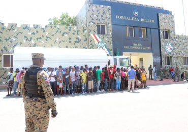 Detienen 107 indocumentados haitianos en Dajabón durante operativo