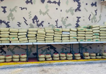 Video | CESFRONT y DNCD ocupan 1,945 libras de presunta marihuana en Pedernales
