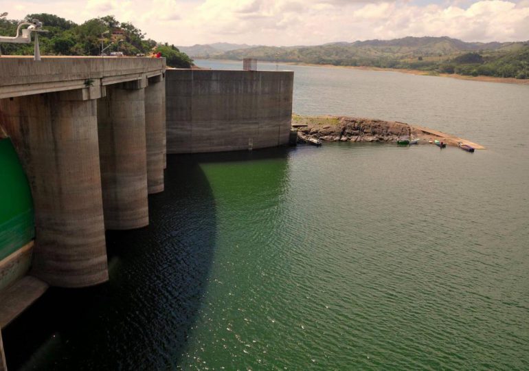 Aumenta nivel de agua en las presas tras recientes lluvias, informa el INDRHI