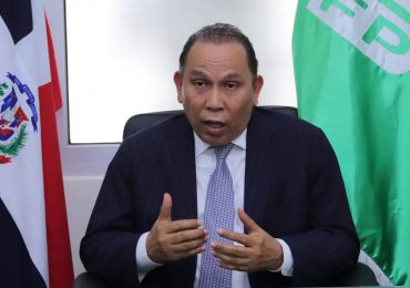 Radhamés Jiménez afirma pueblo ha bautizado al gobierno del PRM como los "apaga estufas"