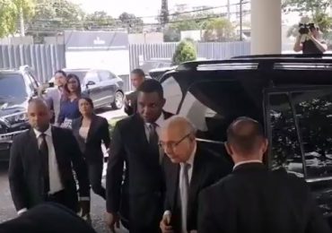VIDEO | Llegada de Danilo Medina al velatorio de restos de José Joaquín Bidó Medina