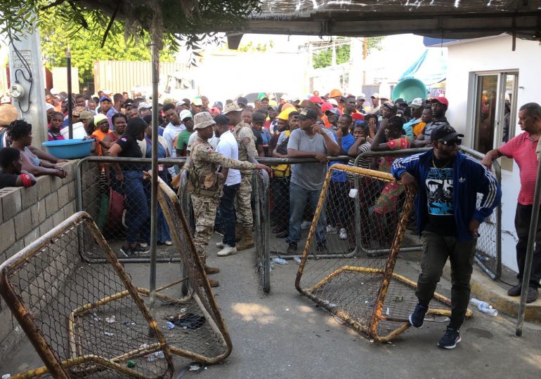 Migración impide entrada a cientos de haitianos hacia la República Dominicana