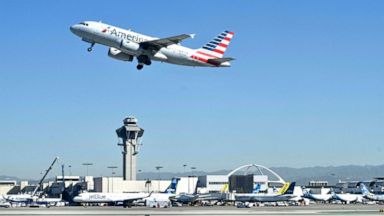 EEUU propone a las aerolíneas compensar a los pasajeros por retrasos en los vuelos