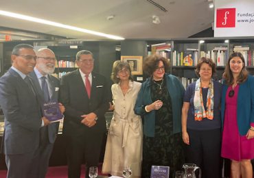 En Lisboa lanzan novela de Chiqui Vicioso, Sireno en portugués