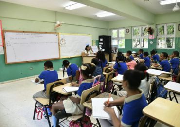 World Vision demanda compromisos e indicadores tangibles para el avance educativo de calidad en el país
