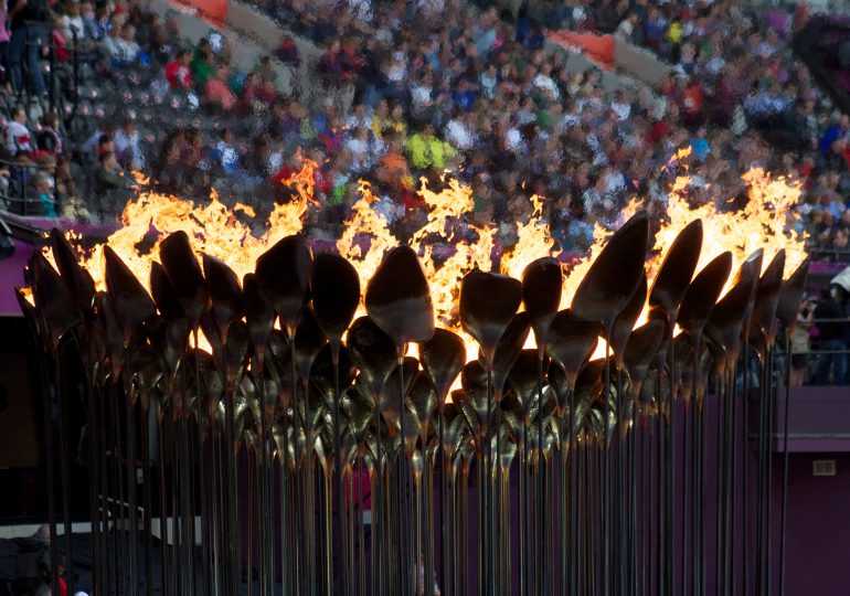 Los episodios surrealistas en la historia de la llama olímpica