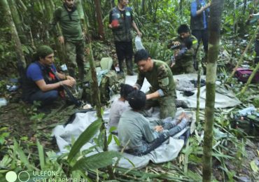 <strong>Encontrados vivos cuatro niños perdidos en la Amazonía colombiana desde hace 40 días</strong>